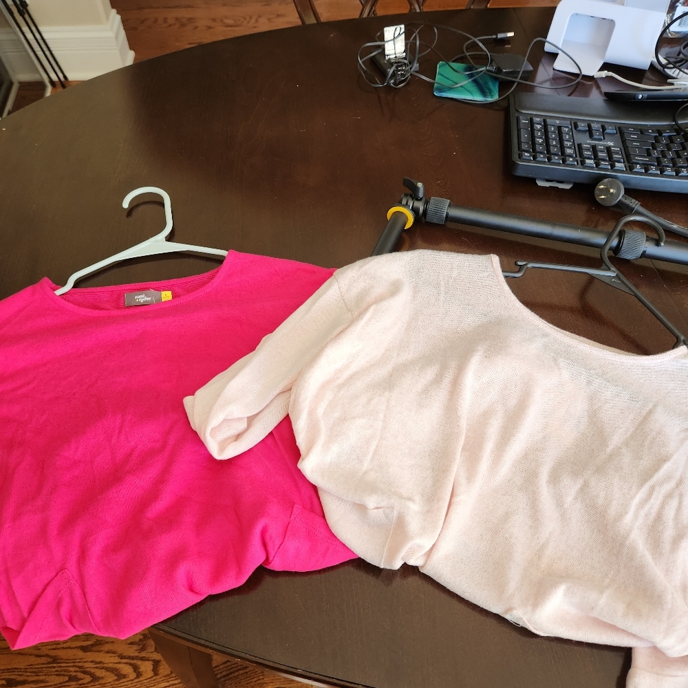 Pullover light weight sweater girls